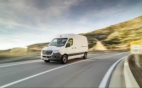 Driving a Van – Being Safe and Driving Correctly